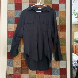 Z supply Men's Black Button-Up Longline Shirt